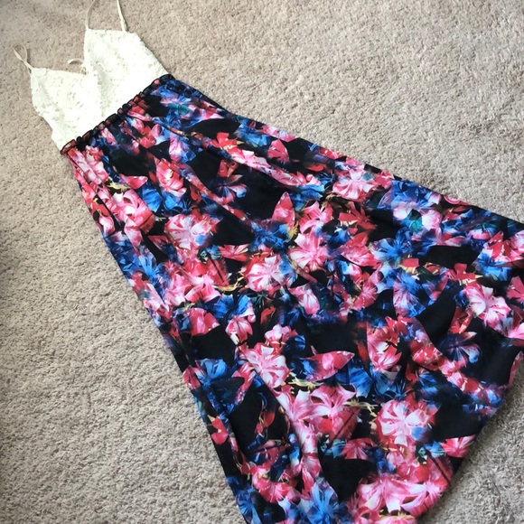 Filly Flair Dresses & Skirts - Floral maxi